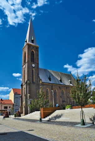 Kostel Nanebevzetí Panny Marie  a svatého Václava