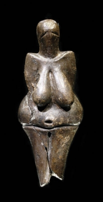 Soška venuše z Dolních Věstonic, 29 000–25 000 př. n. l.