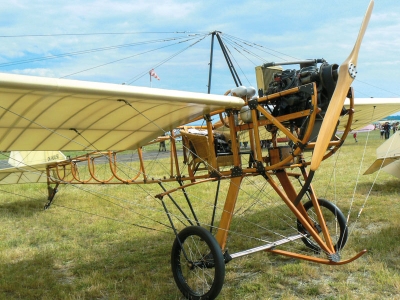 Replika letadla Metoděje Vlacha