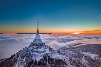 Nejvyšší vrchol Ještědsko­‑kozákovského hřbetu – Ještěd