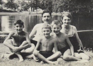 With my father Theodor, mother Helena and brothers at the Nežárka river