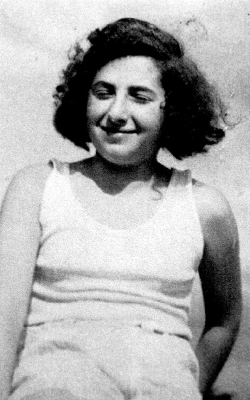 Marta before her entry to Terezín (1942)