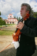 Klösterler Musikquellen mit Jaroslav Svěcený