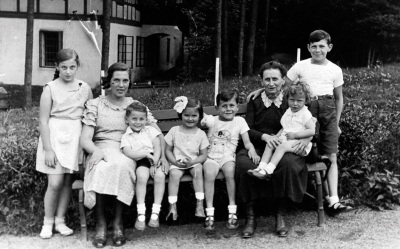 Max and his family before the war