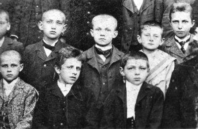 Karel Poláček, fi rst row, second from the left