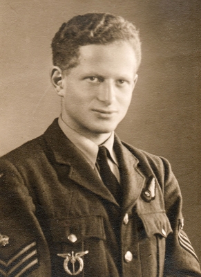 Tomáš Lom , 1945